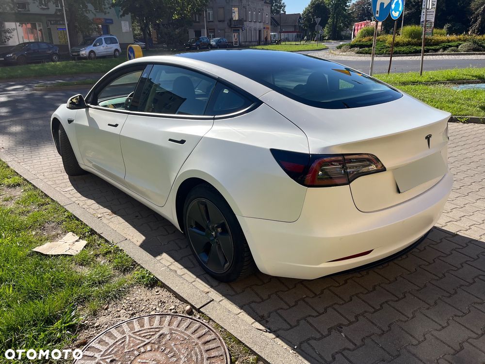 Tesla Model 3 Long Range AWD - 4