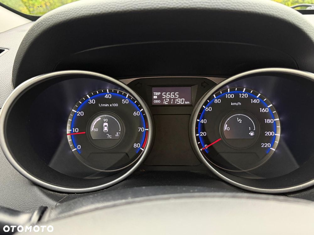 Hyundai ix35 blue 1.6 2WD Finale - 40
