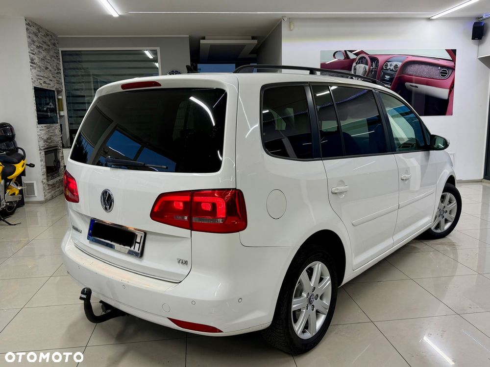 Volkswagen Touran 1.6 TDI DPF Highline DSG - 36