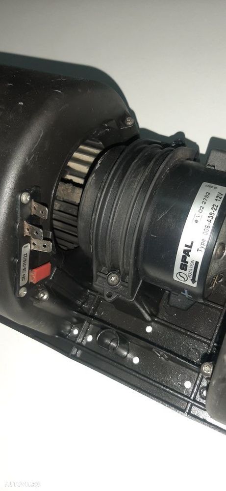 Ventilator  centrifugal 12V Spal 006-A39-22 - 4