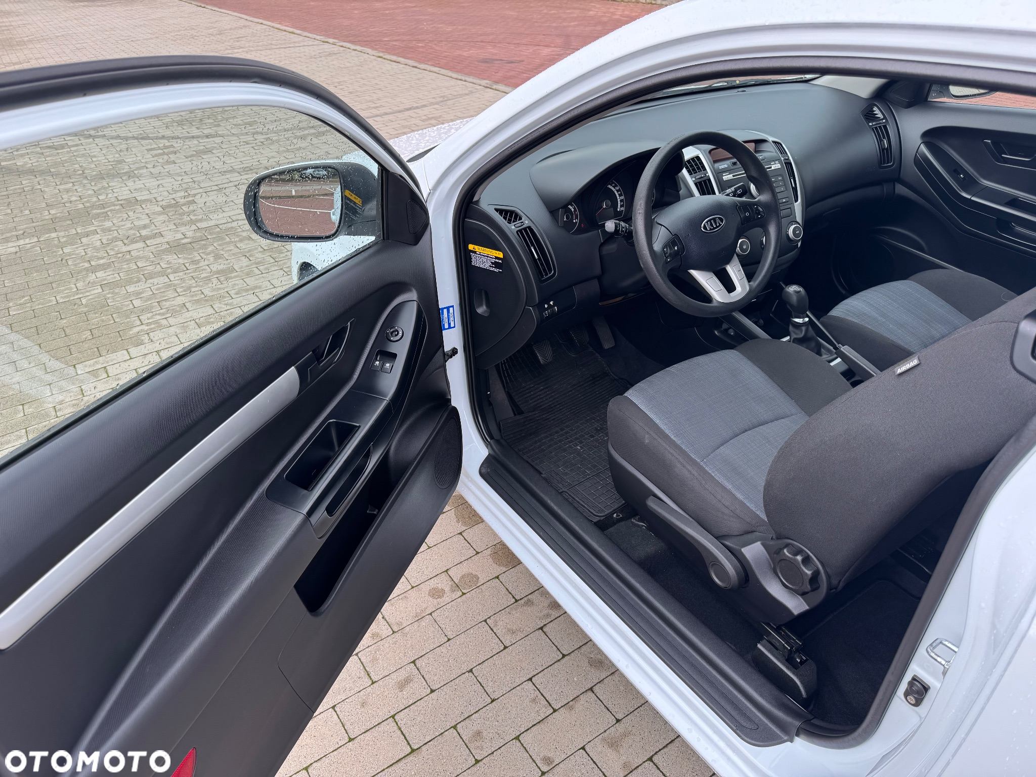Kia Ceed 1.4 CVVT Attract - 14