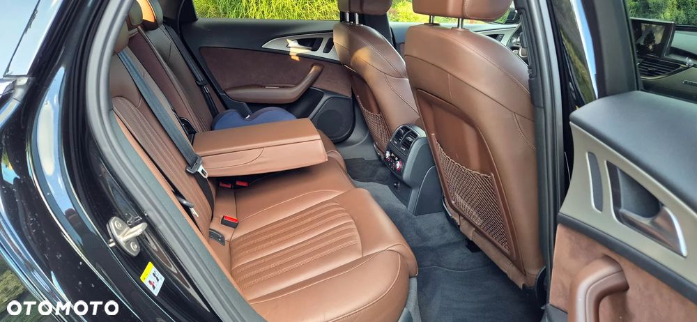 Audi A6 Avant 2.0 TDI quattro S tronic - 12