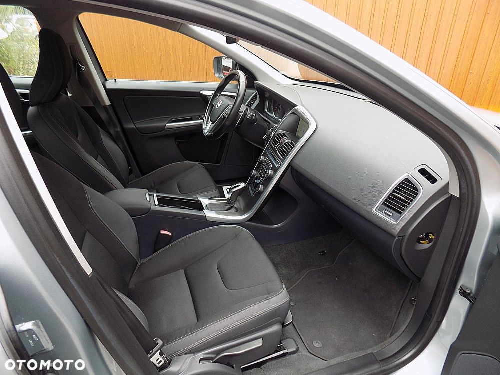 Volvo XC 60 D4 Geartronic Kinetic - 8