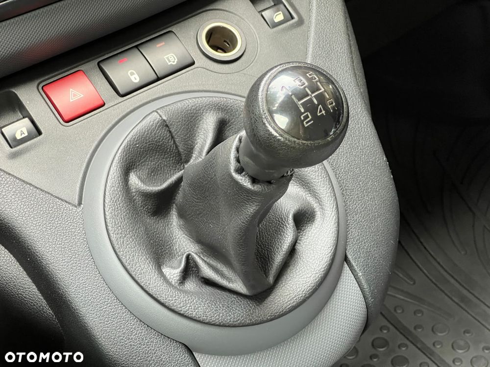 Peugeot Partner - 19