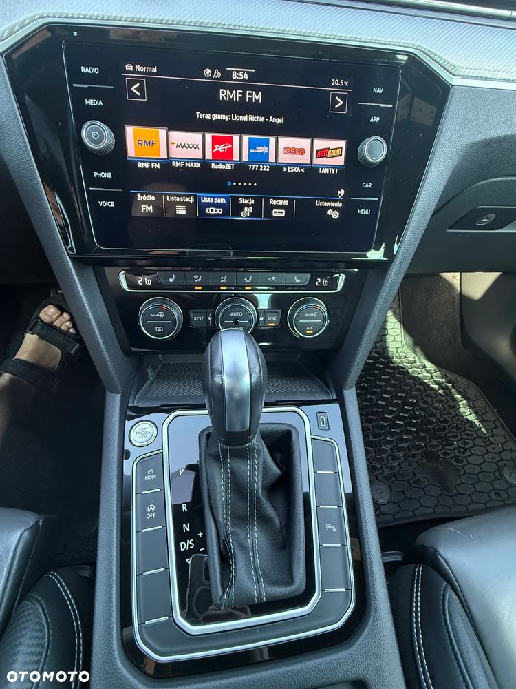 Volkswagen Passat 2.0 TSI Elegance DSG - 6
