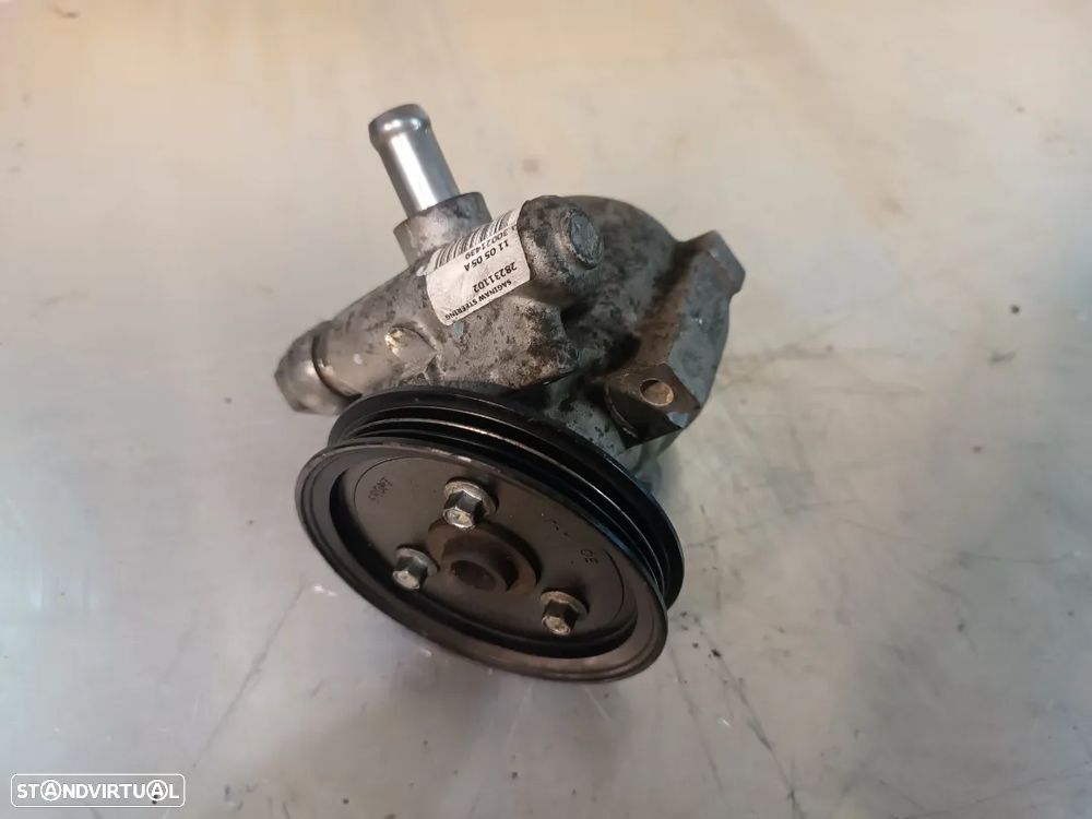 BOMBA DE DIREÇÃO / DIRECÇÃO ASSISTIDA MG ZT / ROVER 75 1.8T 30021439 - 1