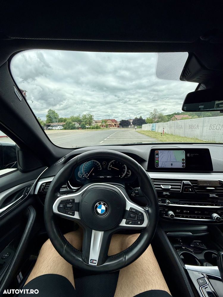 BMW Seria 5 530i AT - 8