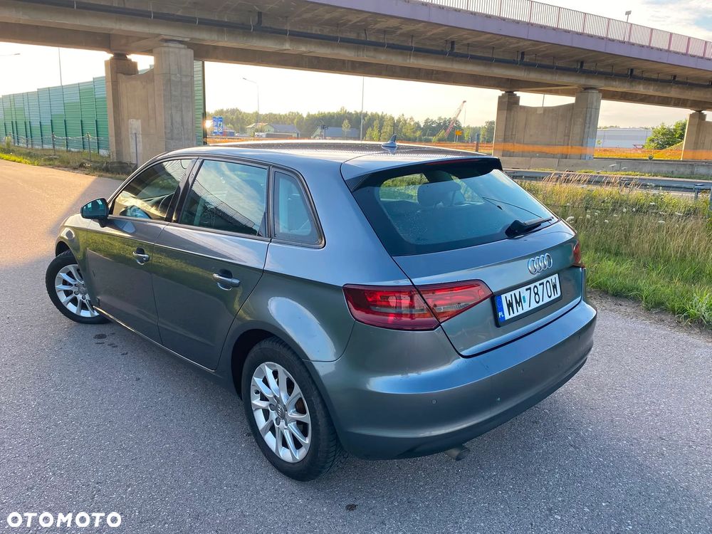 Audi A3 Sportback 1.6 TDI Ambiente - 6