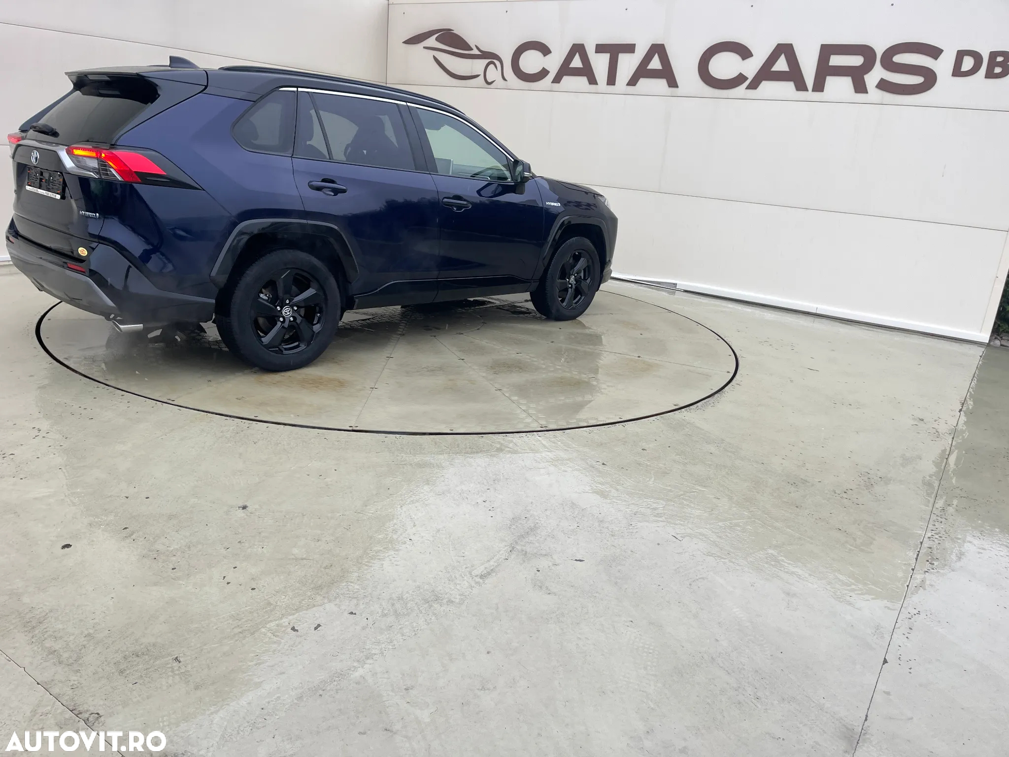 Toyota RAV4 - 16