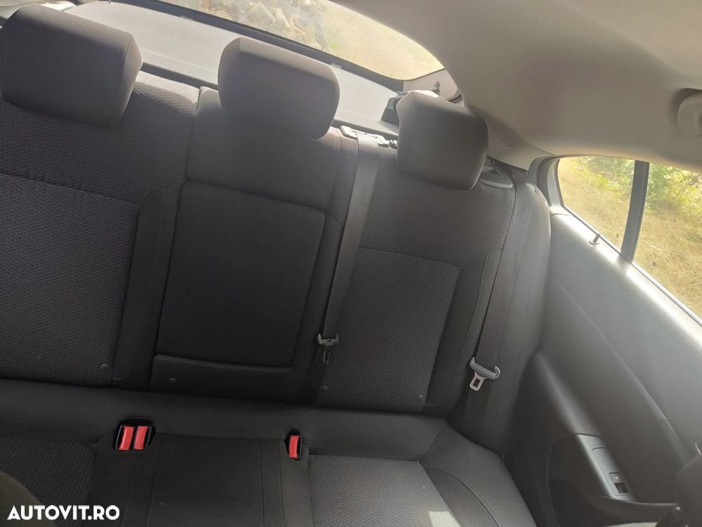 Opel Insignia 2.0 CDTI - 12
