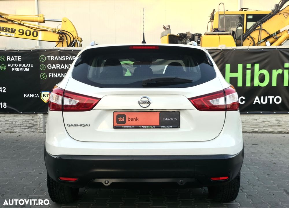 Nissan Qashqai 1.6 DCI Xtronic N-Connecta - 6