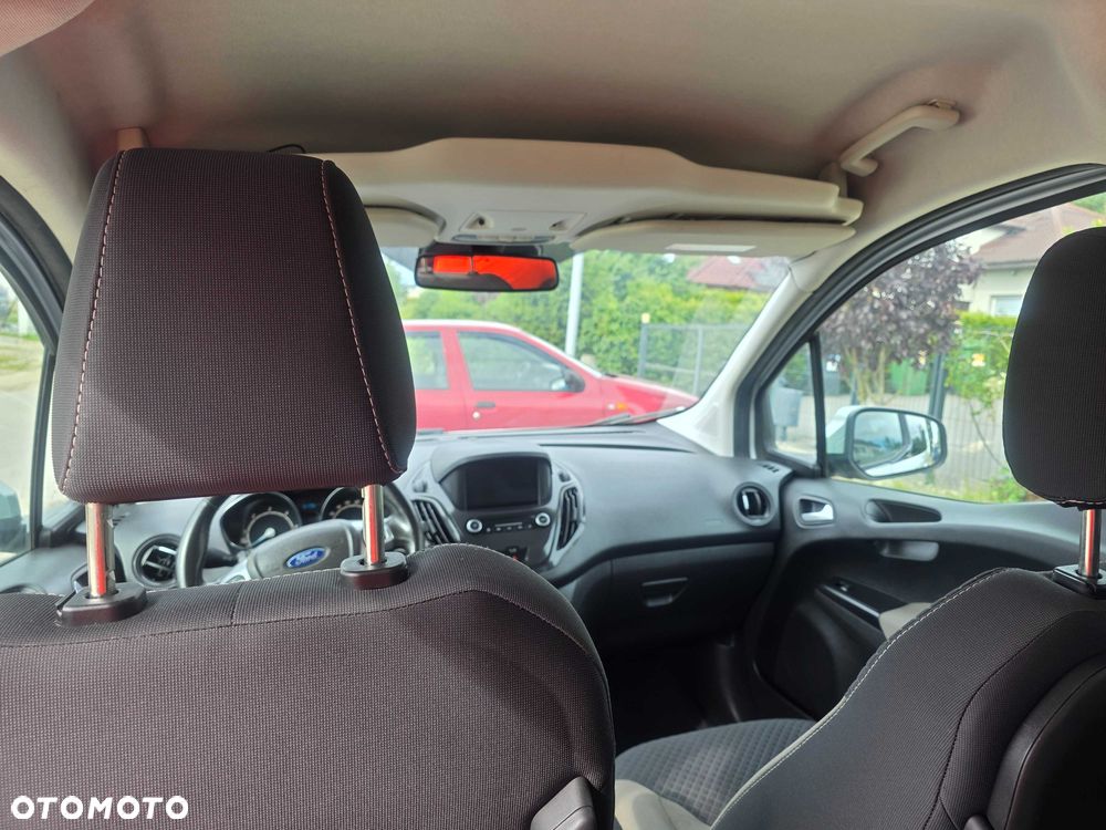 Ford Tourneo Courier - 5