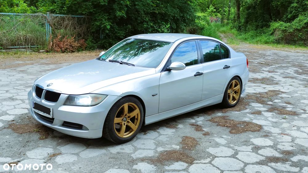 BMW Seria 3 320i - 1