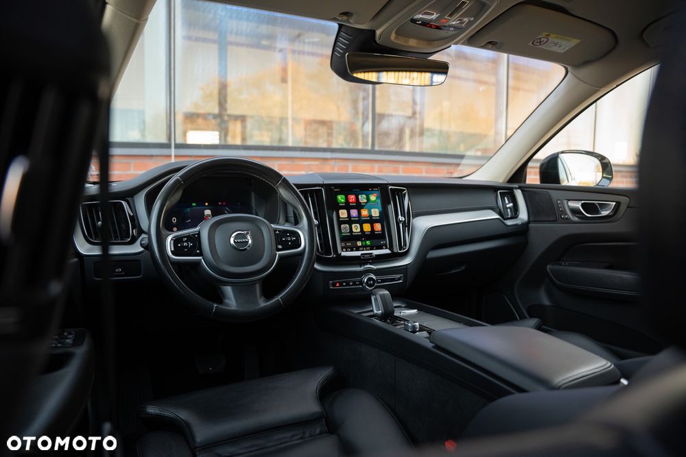 Volvo XC 60 D5 AWD R-Design - 28