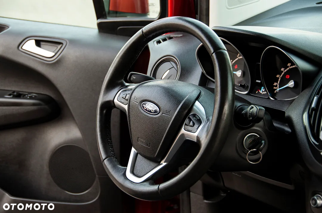 Ford Tourneo Courier 1.0 EcoBoost S&S Trend - 29
