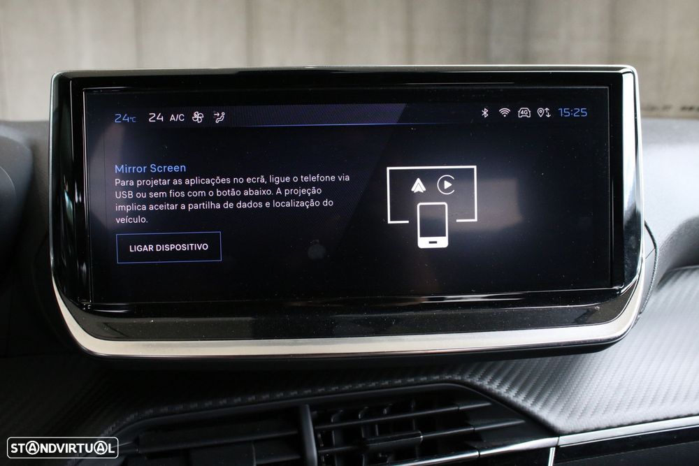 Peugeot 2008 1.2 PureTech Allure - 12