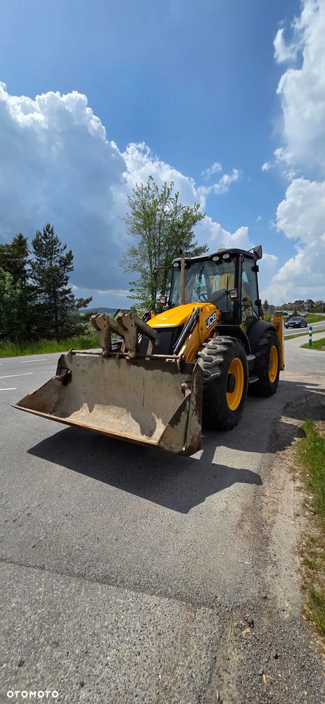 JCB 4CX Koparko-ładowarka - 3