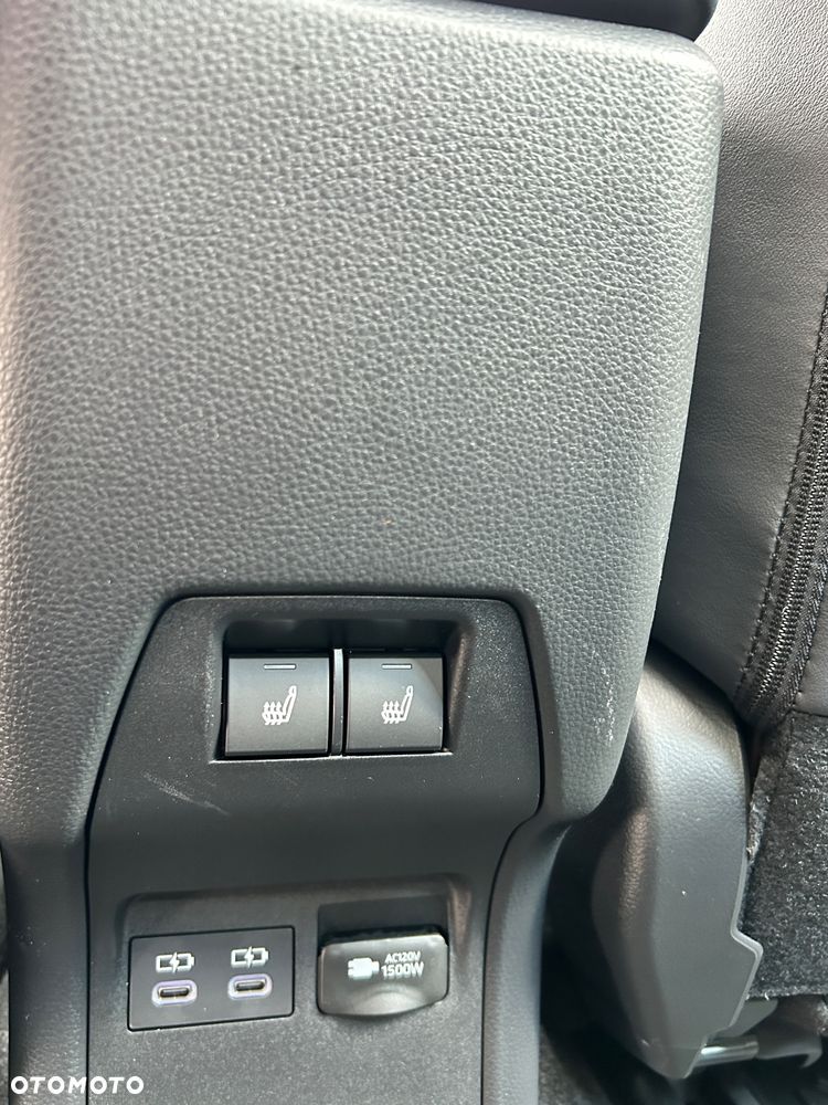 Toyota Prius 2.0 Hybrid Executive - 27