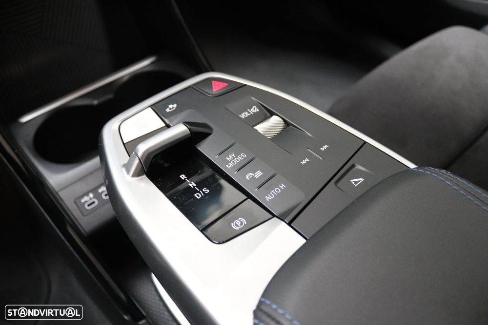 BMW 225xe Active Tourer e xDrive Pack Desportivo M - 22