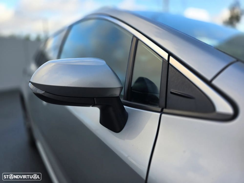 Toyota Corolla Touring Sports 1.2T Comfort+P.Sport - 9