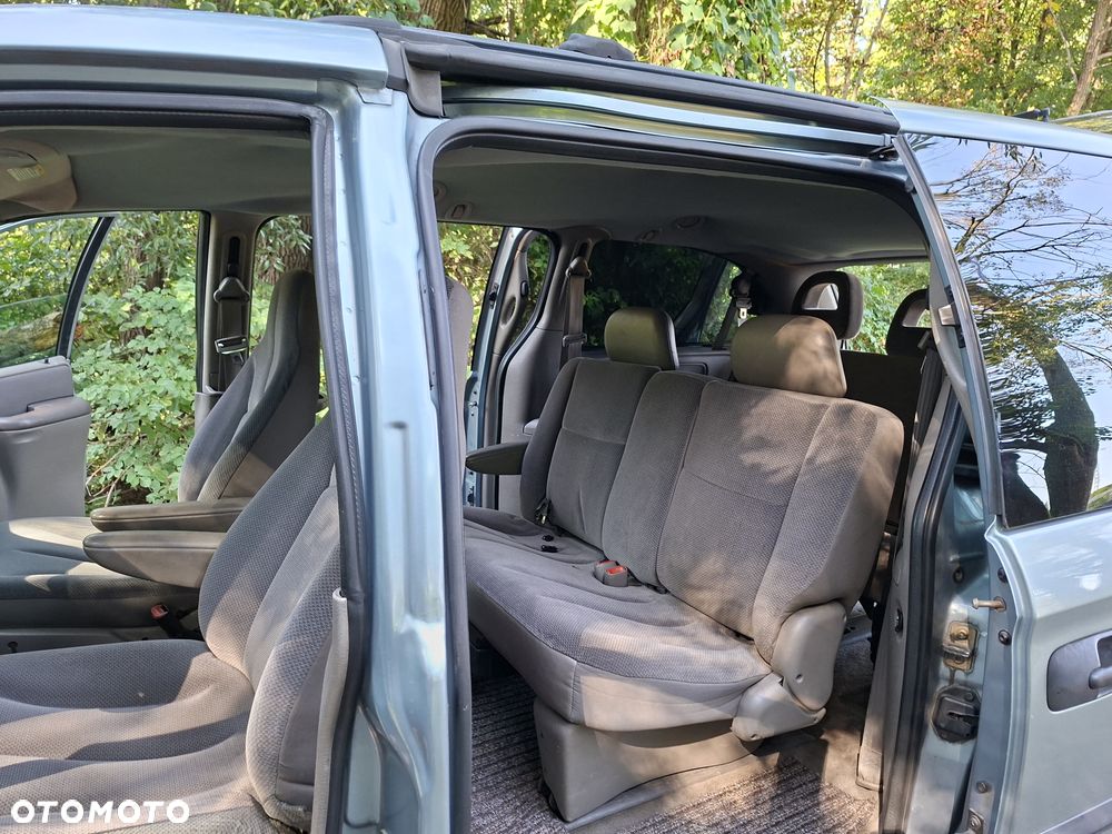 Chrysler Grand Voyager 3.3 LX - 34