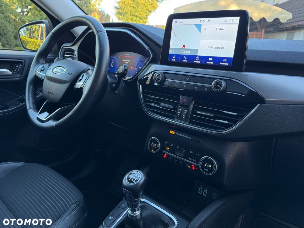 Ford Kuga 1.5 EcoBoost 2x4 Titanium - 27