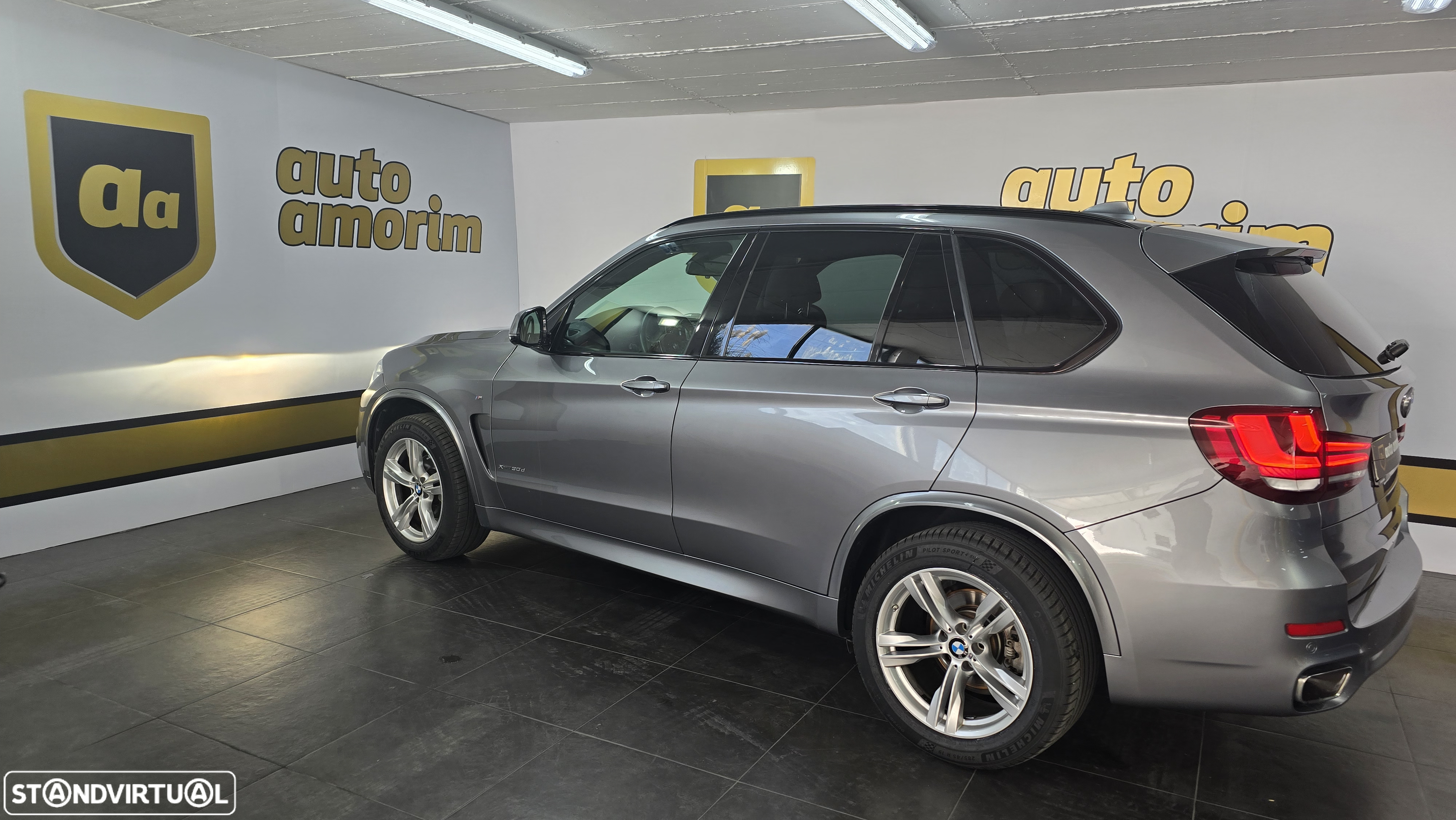 BMW X5 30 d xDrive Pack M - 11