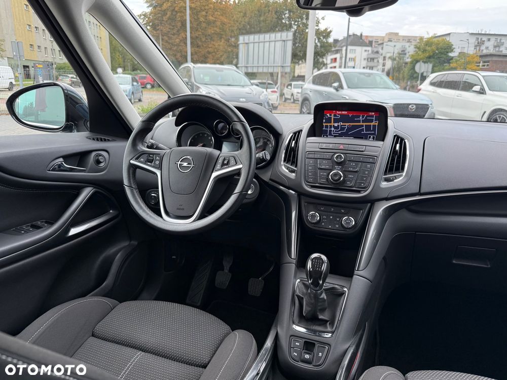 Opel Zafira 1.4 T Cosmo - 24