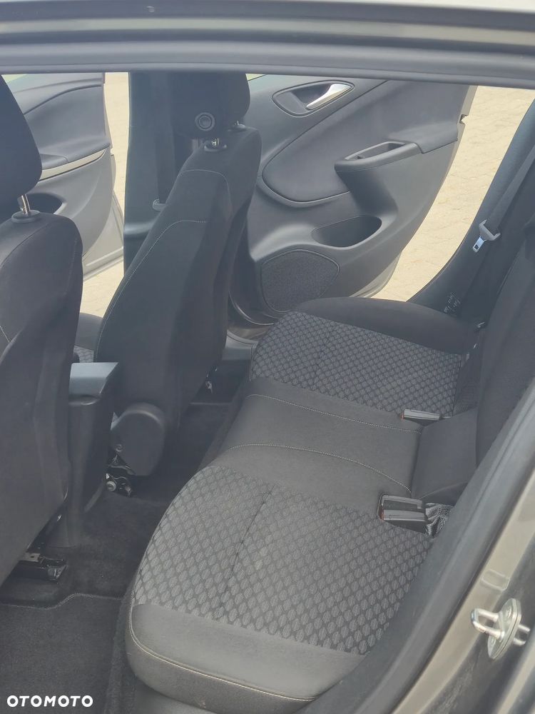 Opel Astra - 9