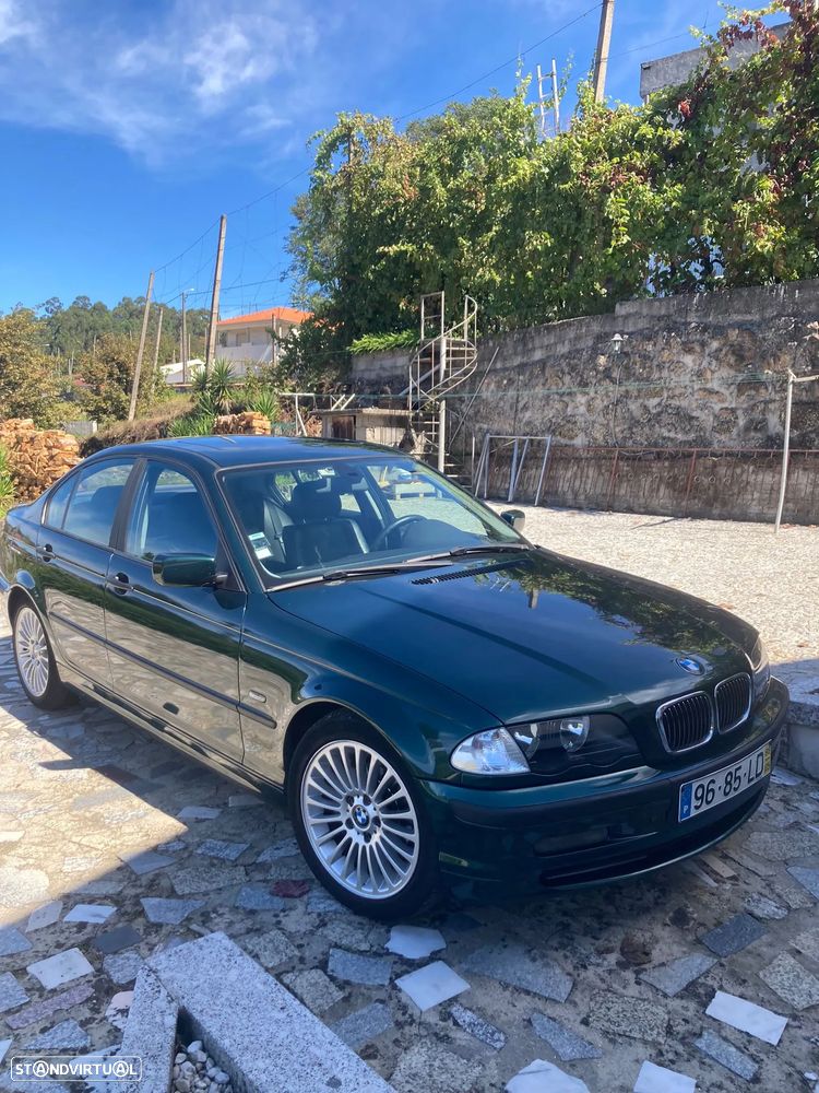 BMW 320