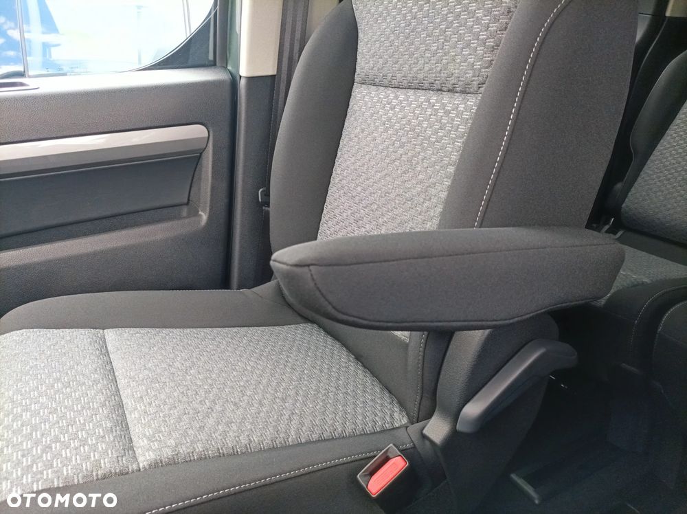 Toyota Proace Verso 2.2 D4-D Long Family - 27