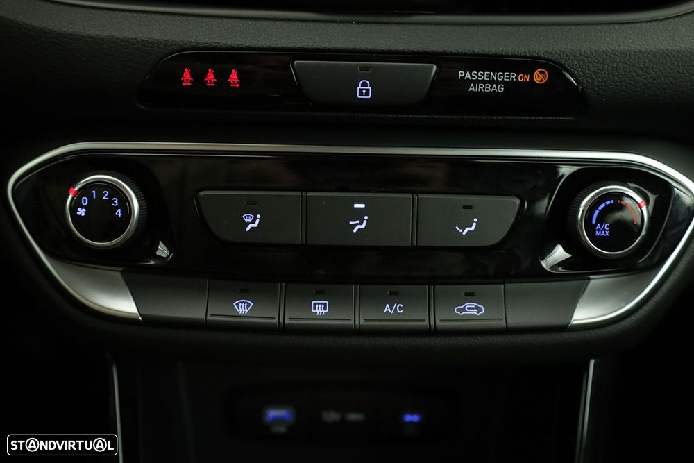 Hyundai i30 1.0 T-GDI Style Plus - 13