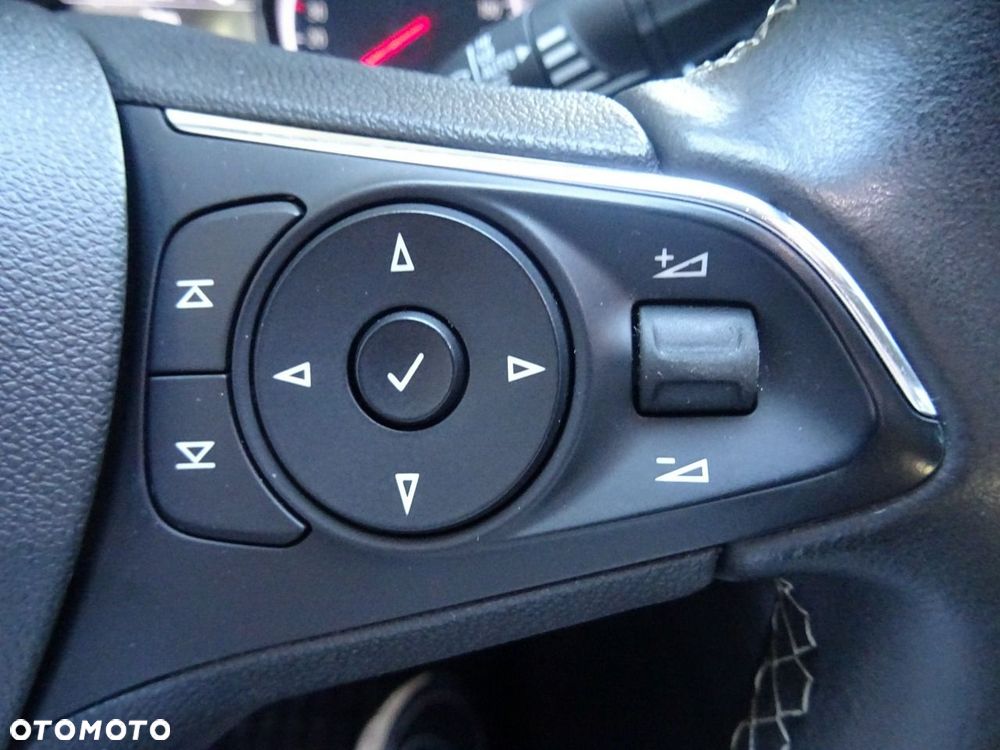 Opel Insignia 1.5 T GPF Enjoy S&S - 17