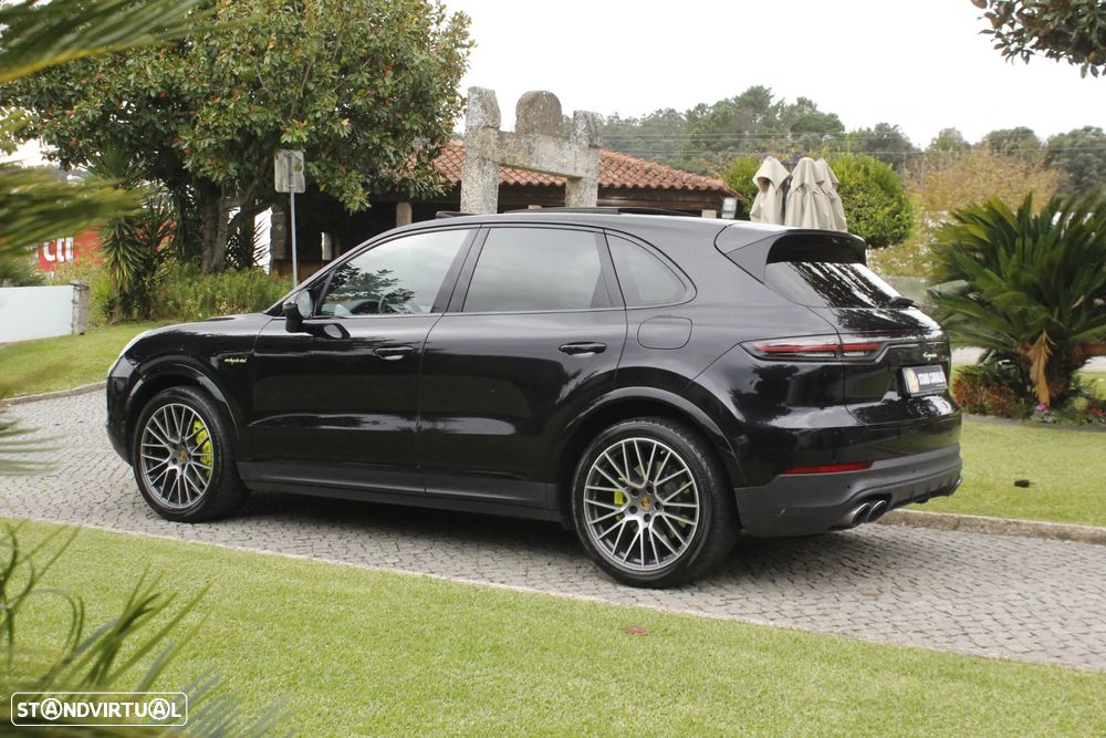 Porsche Cayenne E-Hybrid - 4