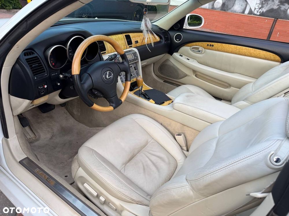 Lexus SC Prestige - 10