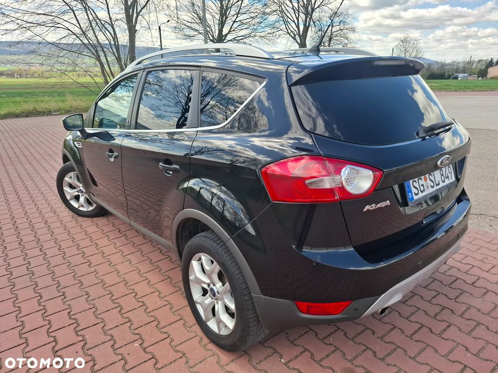 Ford Kuga 2.0 TDCi 2x4 Titanium - 16
