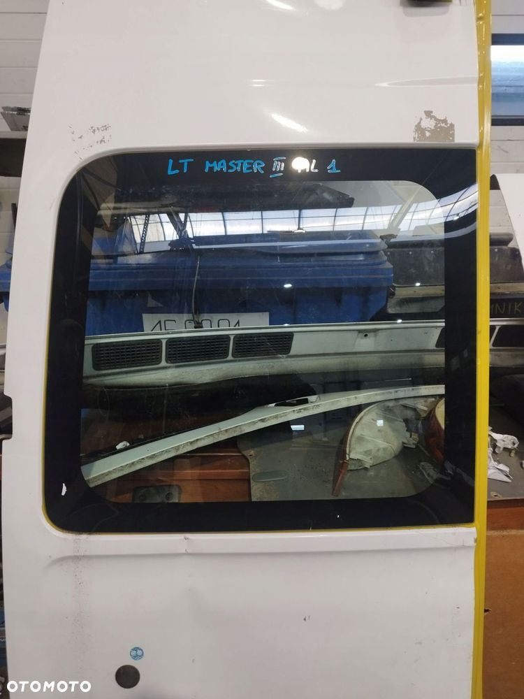 SZYBA TYLNA TYL LEWA W DRZWI MASTER III MOVANO B NV400 10R-