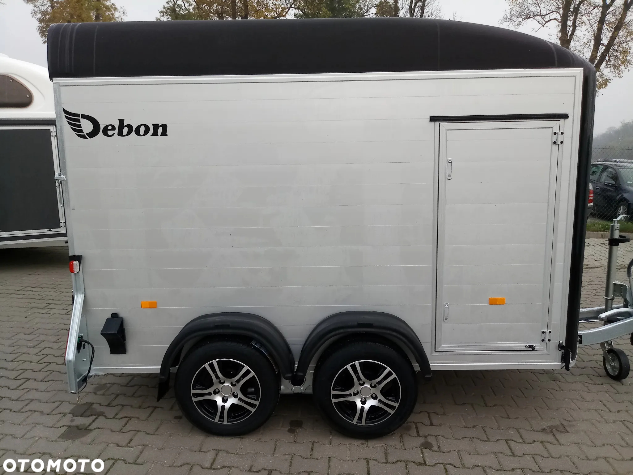 Debon Bagażowa  Fourgon c500 3,13x1,65x1,95m kryta,kontener, poliester, sztywna zabudowa, 2motory, qad, instr. muzyczne - 17