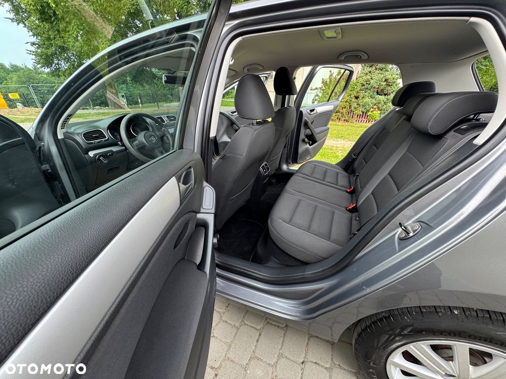 Volkswagen Golf - 31