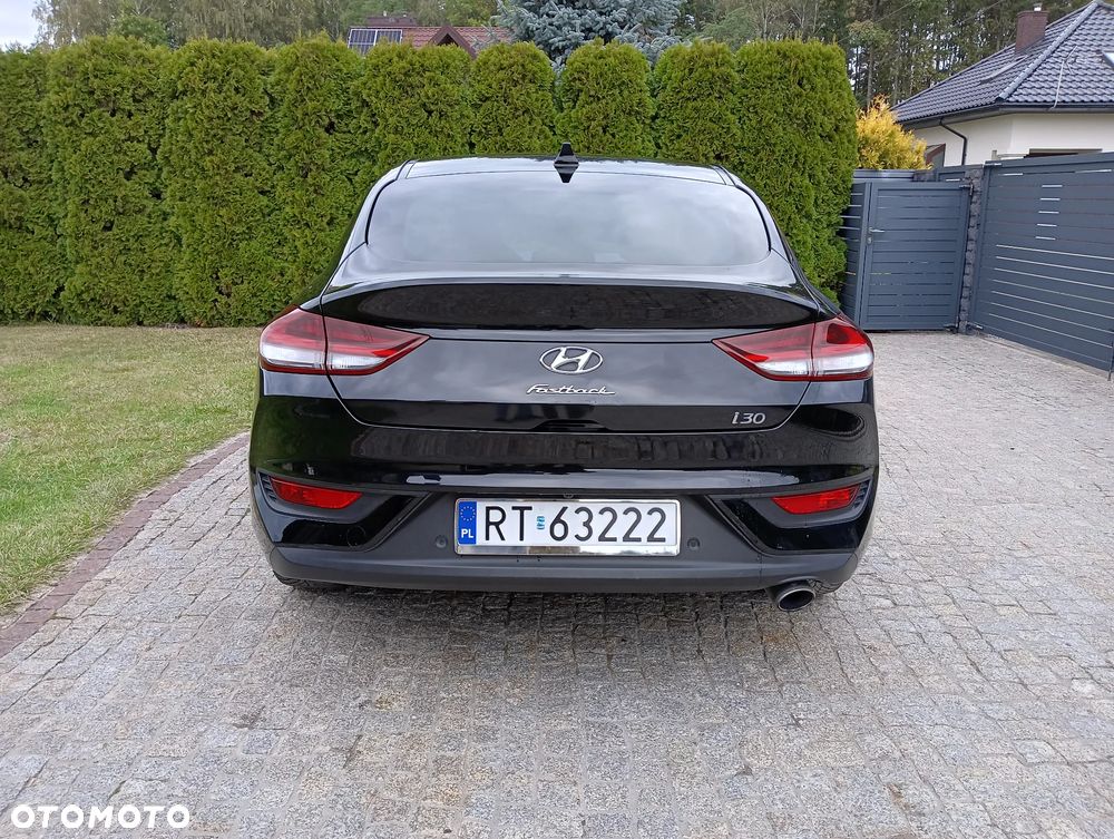 Hyundai i30 1.4 T-GDI DCT Premium - 8