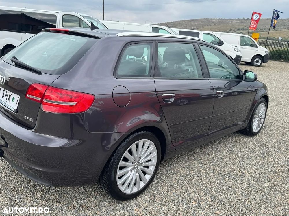 Audi A3 1.4 TFSI Sportback Ambiente - 4