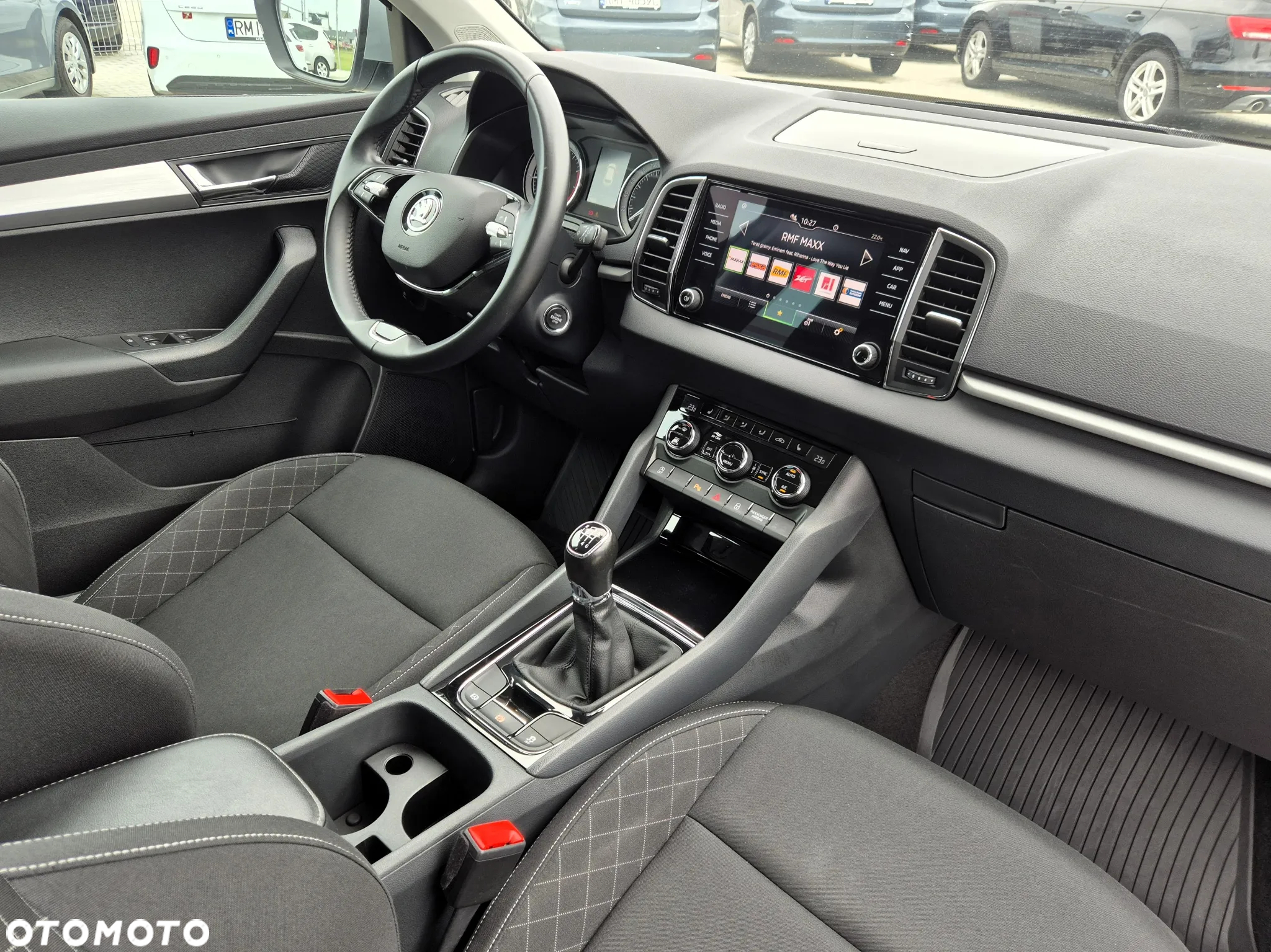 Skoda Karoq 1.5 TSI ACT GPF 4x2 Ambition - 19