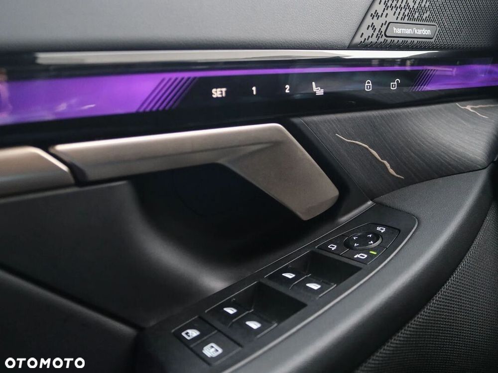 BMW i5 83.9kWh M60 xDrive - 23