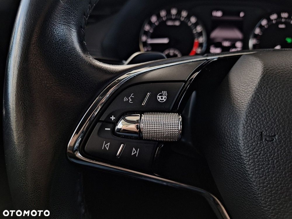 Skoda Octavia 2.0 TDI Ambition DSG - 18