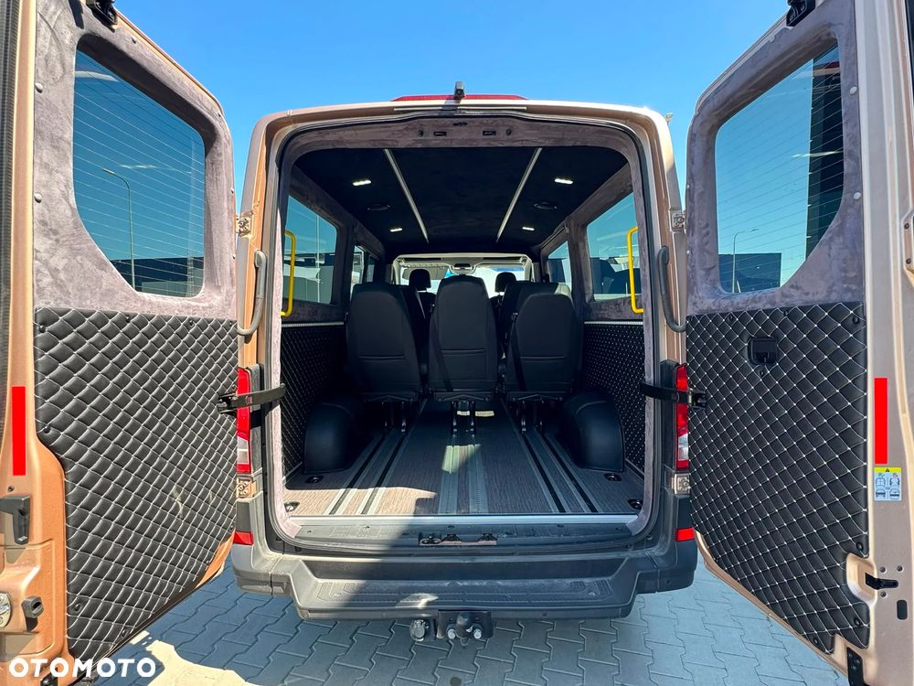 MAN TGE 3.180 KOMBI DEMO 8-osobowy - 19