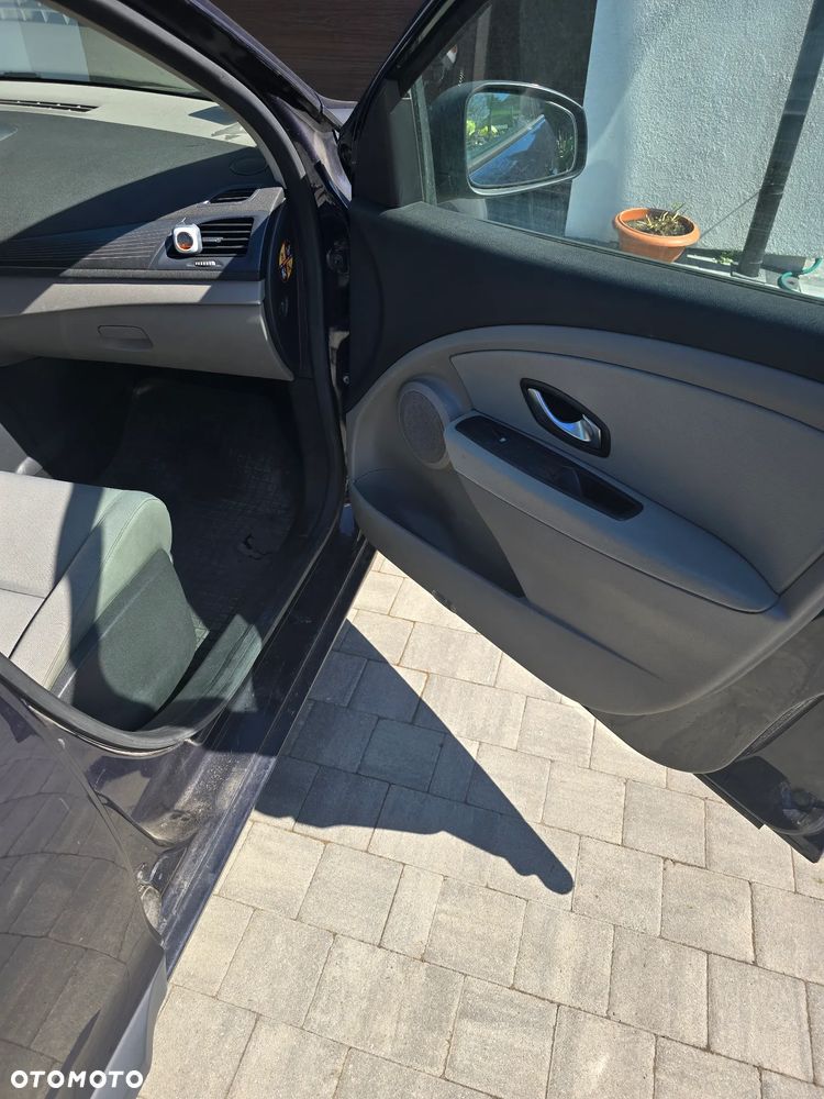 Renault Megane 1.5 dCi Authentique - 10