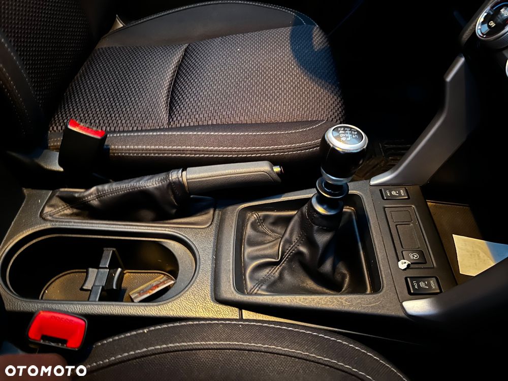 Subaru Forester 2015 photo 4
