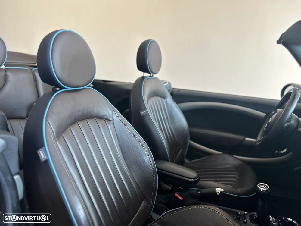 MINI Cabrio Cooper D Highgate - 26
