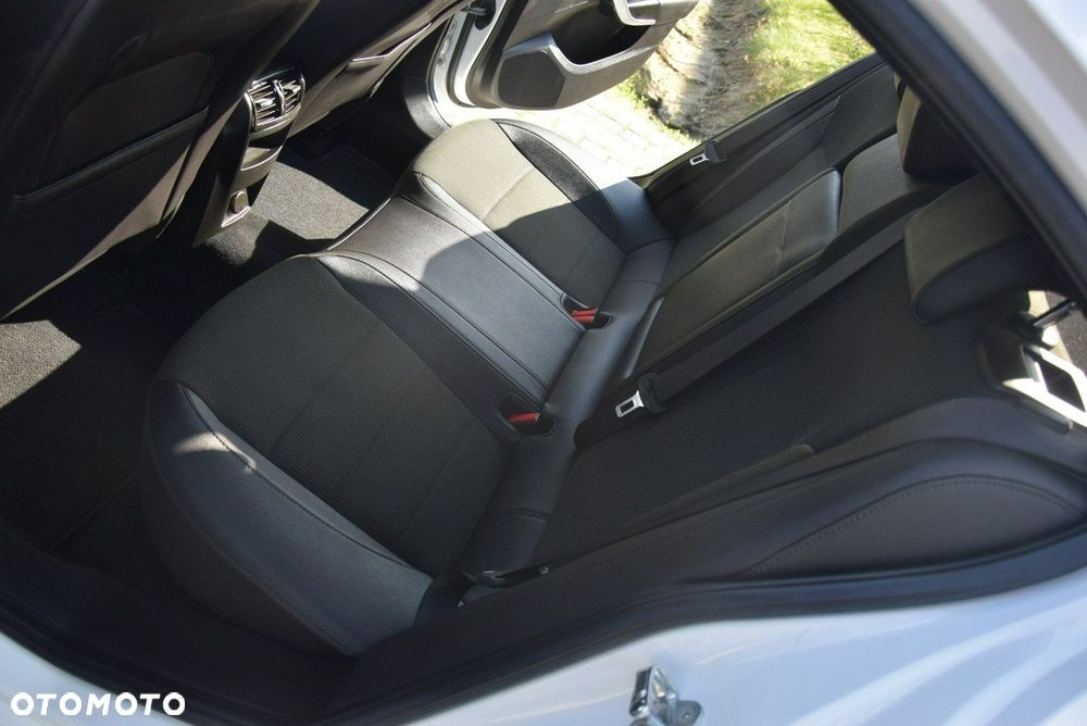 Opel Insignia 1.6 T Cosmo - 23