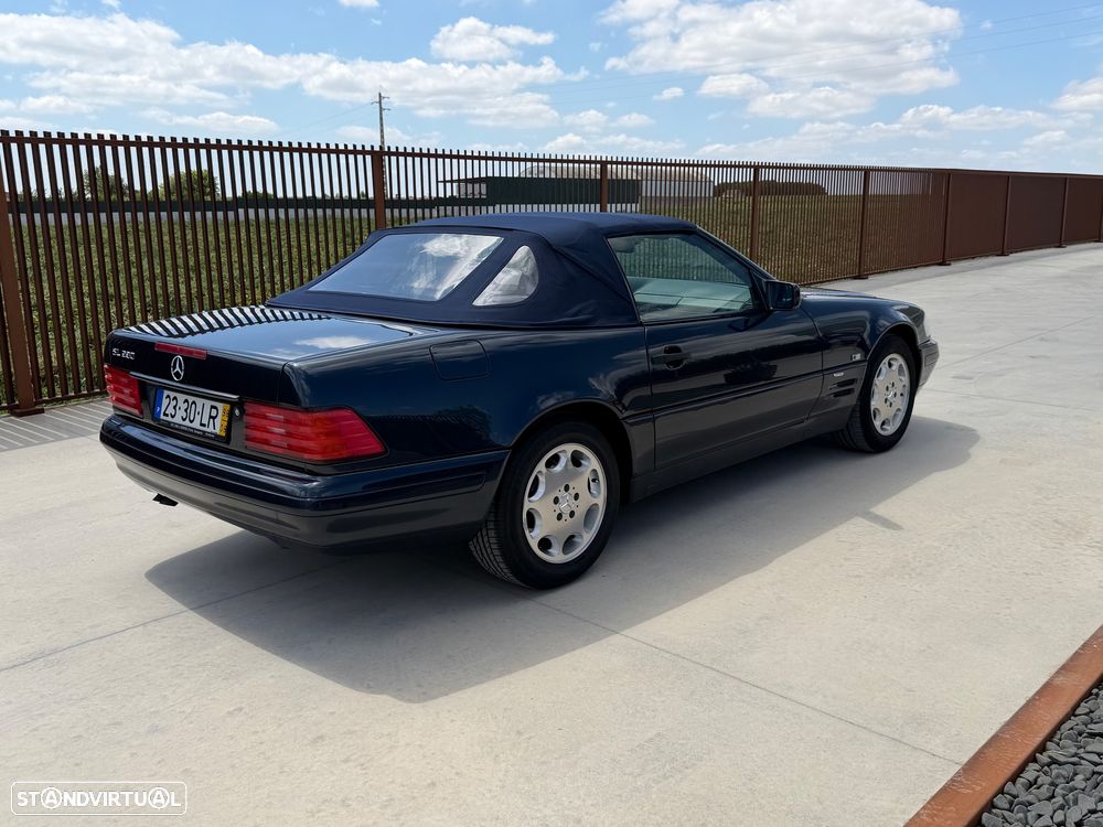 Mercedes-Benz SL 320 - 10